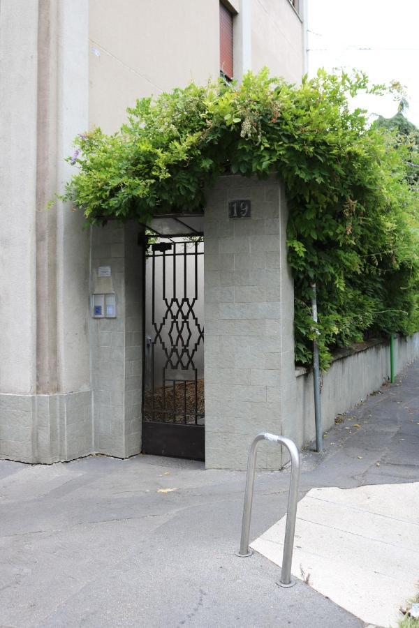 ホテル Gambara Guests House ミラノ エクステリア 写真